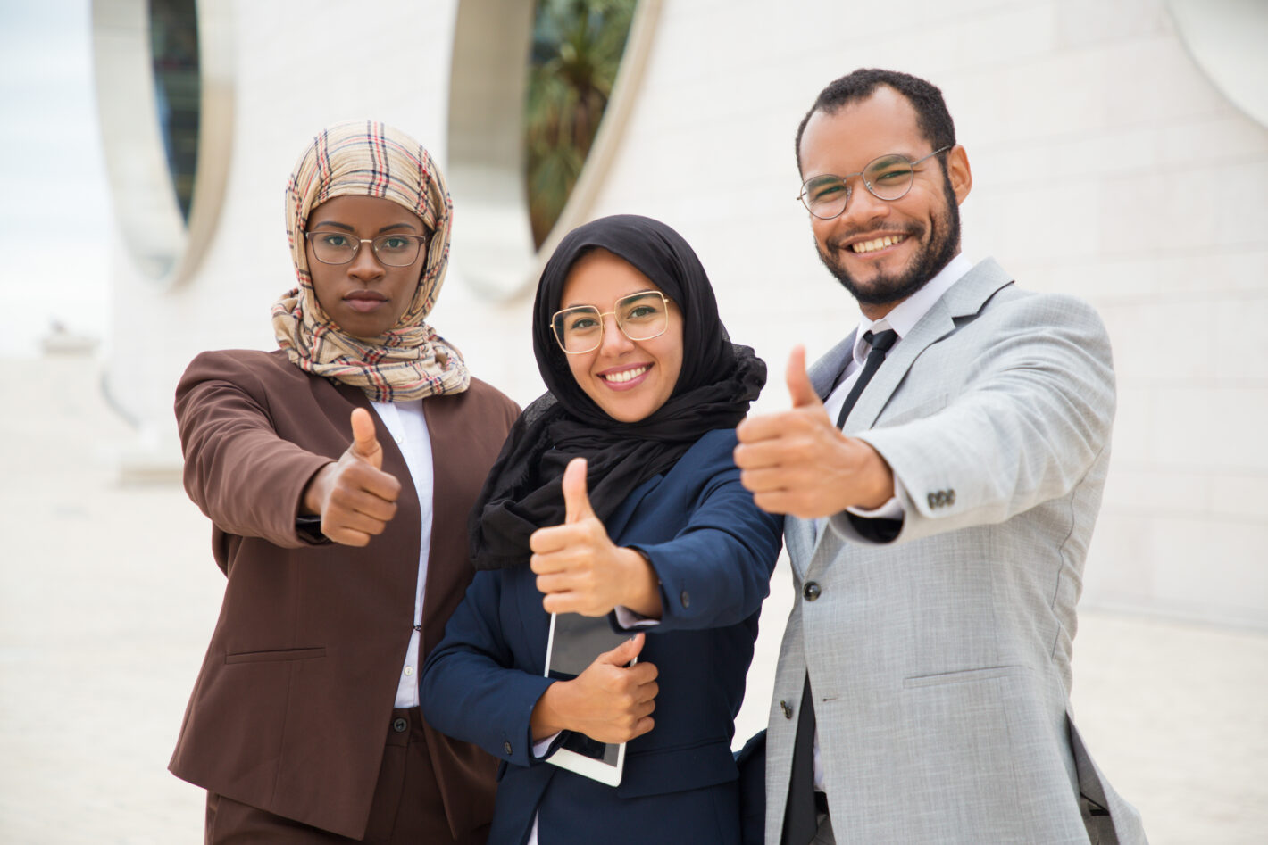 Muslim woman entrepreneur pitching her startup idea at global stage